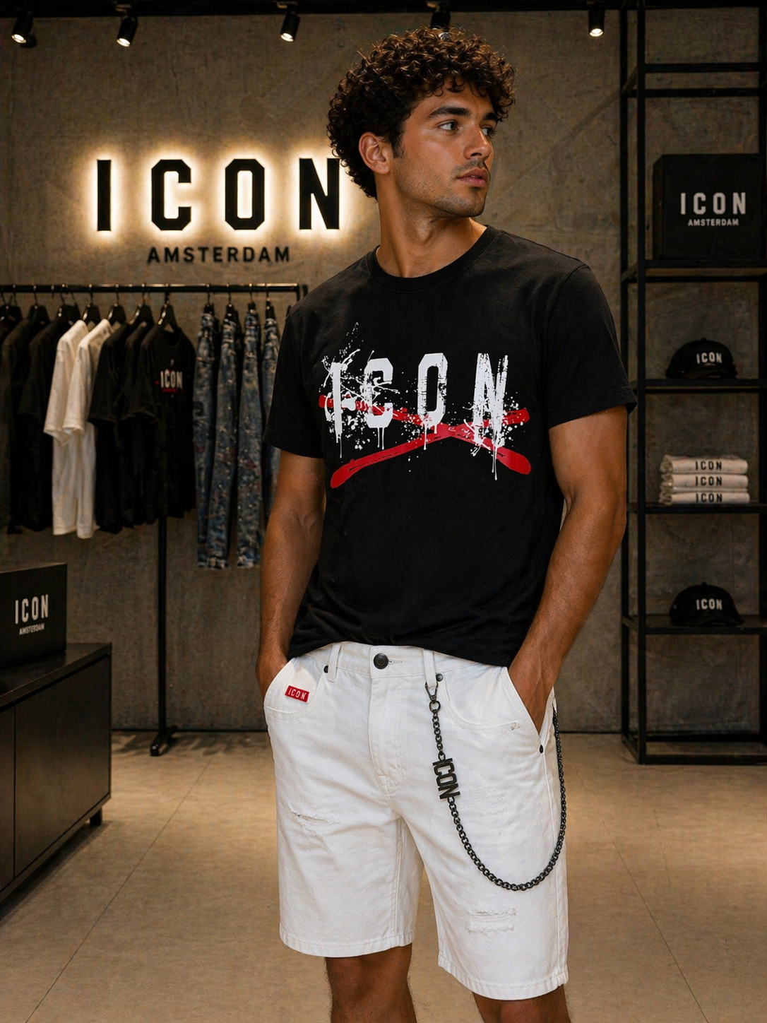 T-shirt ICON con stampa graffiti e dettaglio red strike