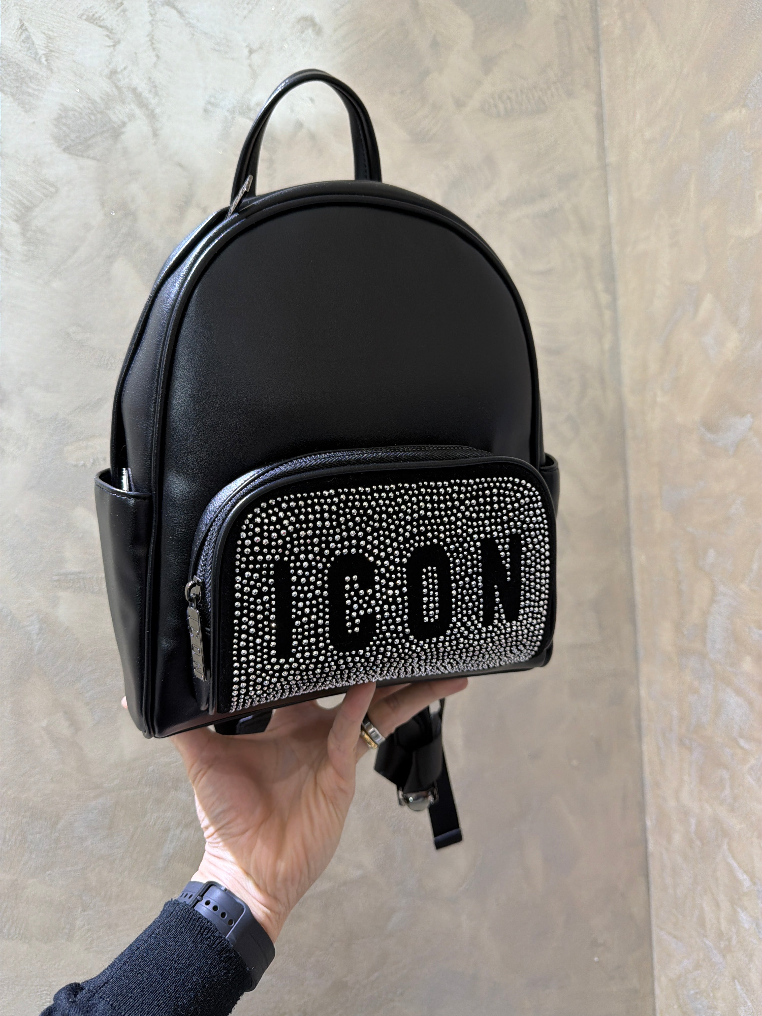 🎒 Zaino ICON Studs – Urban Glam Backpack