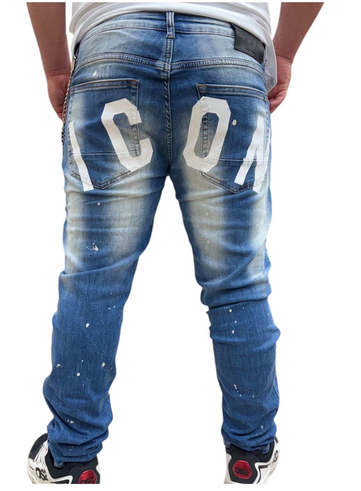 Jeans Uomo ICON – Denim Slim Fit con Dettagli Distressed